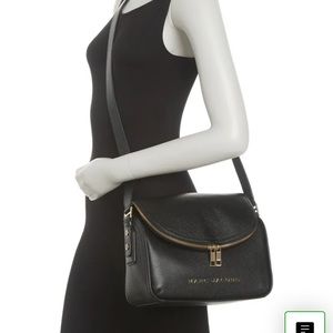 New without tags marc Jacob Crossbody bag real cute fashionable deep pockets🥰